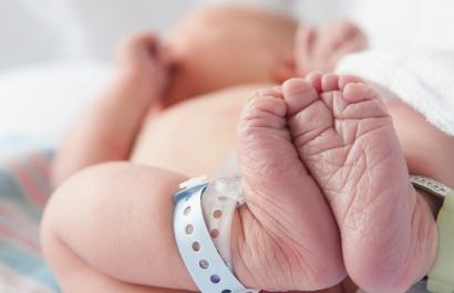 Close up of a newborn baby's feet. Image by aviahuisman via Shutterstock.